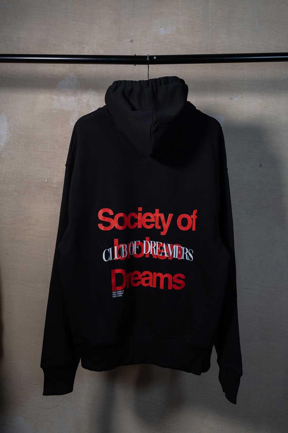 Streetwear Brand Oversize Hoodie Kapuzenpullover Damen Herren Schwarz Black Bio Baumwolle Schrift Rücken Print Unisex Society of Club of Dreamers Marke Beste