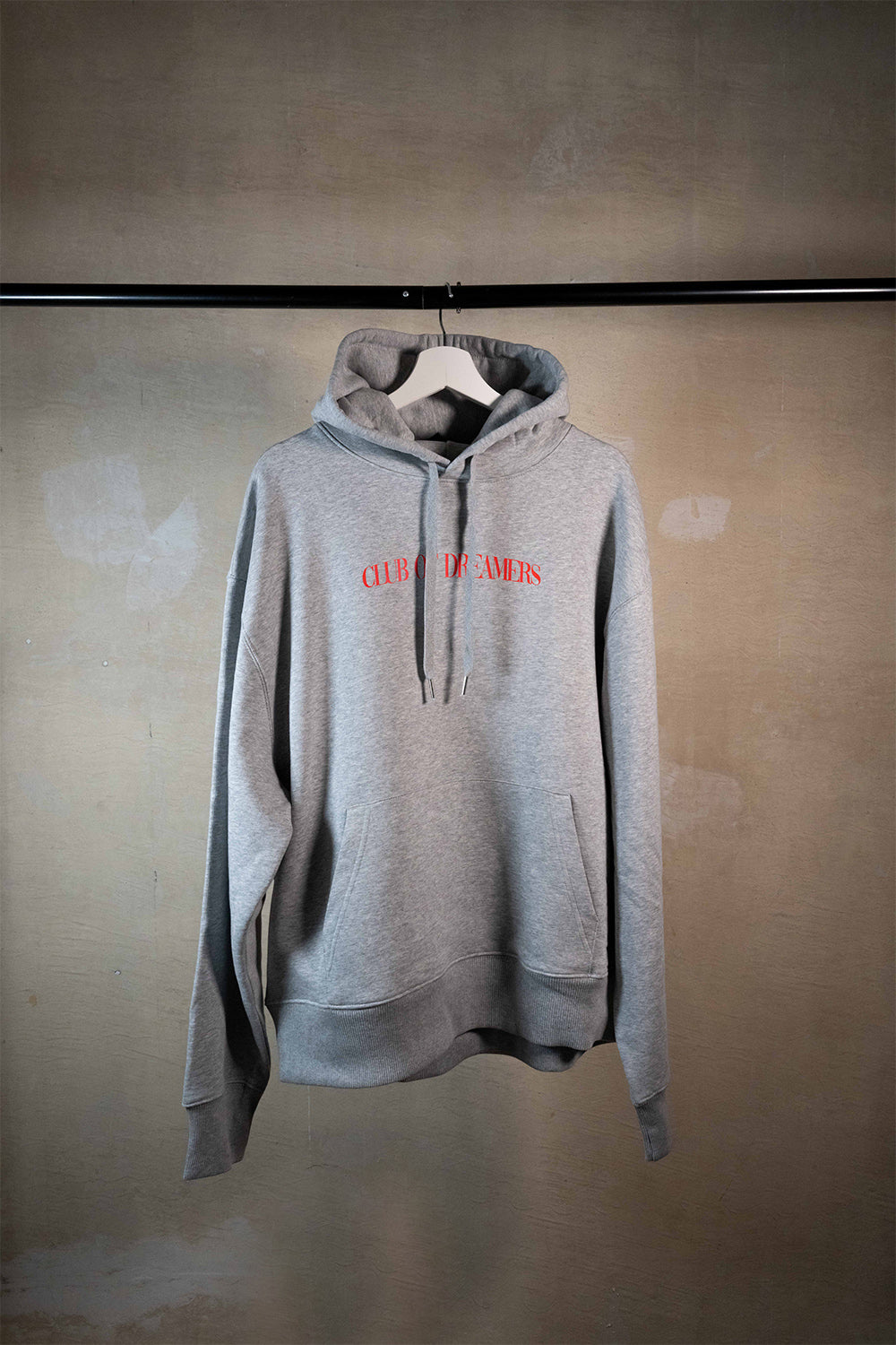 Streetwear Brand Oversize Hoodie Damen Herren Heather Grau Grey Kapuzenpullover Bio Baumwolle Schrift Front Logo Print Unisex Dreamer Club of Dreamers Marke Beste