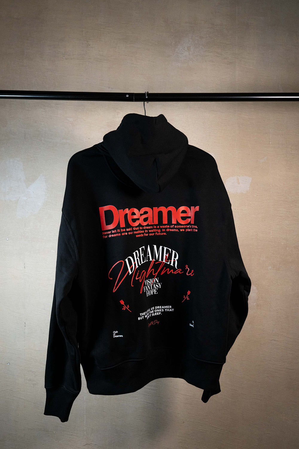 Streetwear Brand Oversize Hoodie Kapuzenpullover Damen Herren Schwarz Black Bio Baumwolle Schrift Rücken Print Unisex Dreamer Club of Dreamers Marke Beste