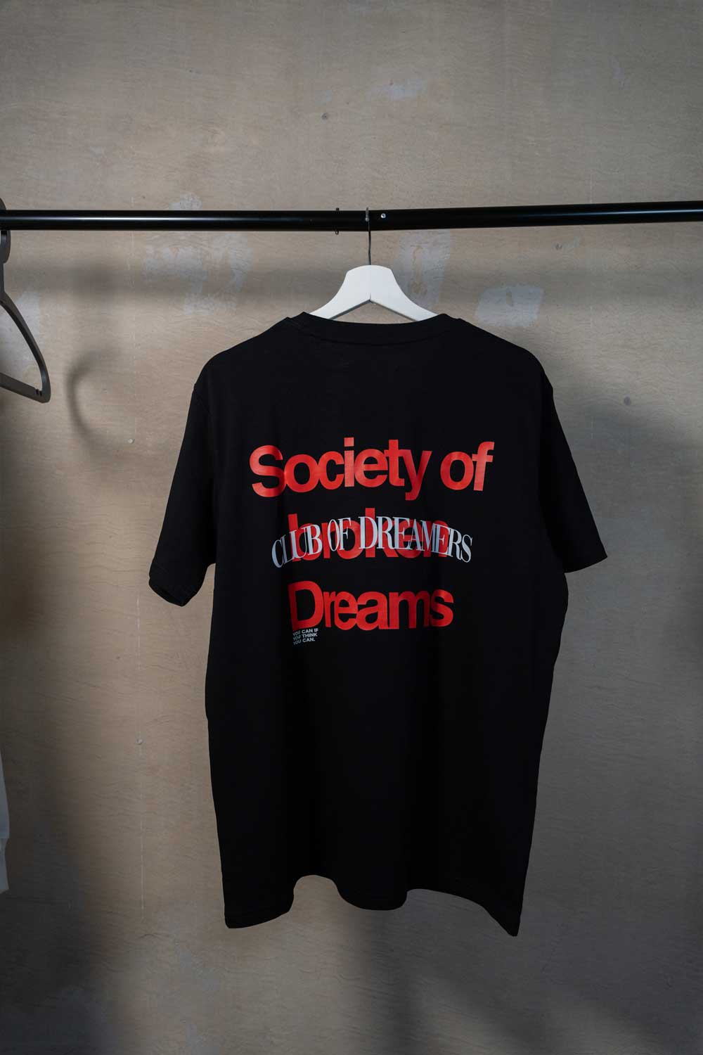 Streetwear Brand Oversize T-Shirt Damen Herren Schwarz Black Bio Baumwolle Schrift Rücken Print Unisex Society of Club of Dreamers Marke Beste