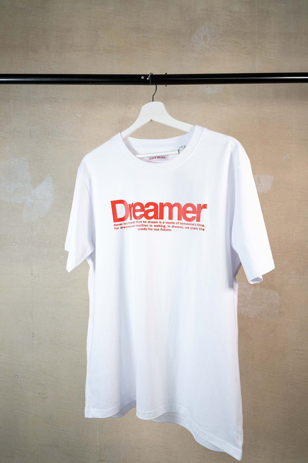 Streetwear Brand Oversize T-Shirt Damen Herren Weiß White Bio Baumwolle Schrift Front Brust Print Unisex State of Statement Club of Dreamers Marke Beste seitlich